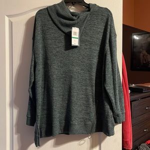 Green sweater NWT